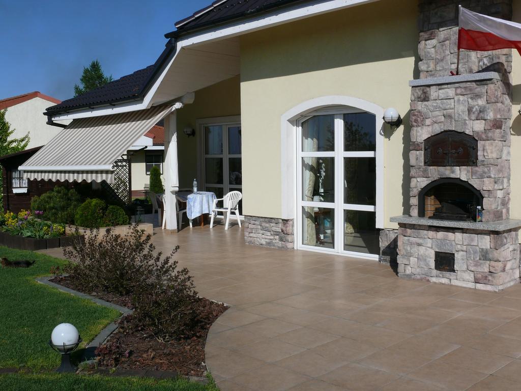 B&B Kamelia Komorniki  Exterior foto